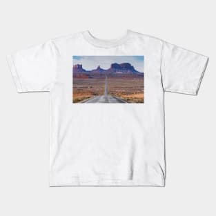 Monument Valley National Park in Arizona, USA Kids T-Shirt